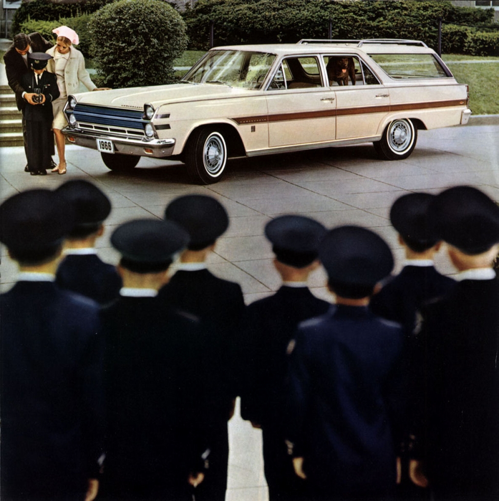 n_1966 AMC Ambassador-07.jpg